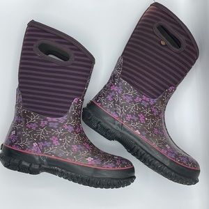 BOGS size 4 girls “Classic Flower Stripe” Snow Boots! Insulated!
